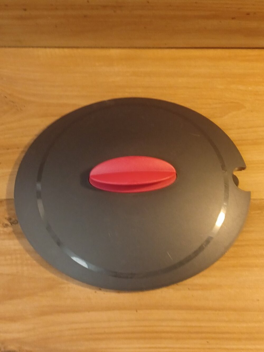 Tupperware #4948B-4 Replacement Heat N Serve Lid Only Black